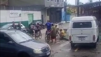 Suspeito de roubo sofre tentativa de linchamento e é preso em Fortaleza