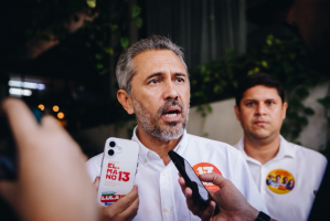 Elmano promete expandir tratamento do câncer no interior e levar radioterapia a novas regiões