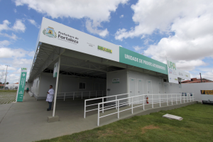 Médicos paralisam atendimento em seis UPAs de Fortaleza