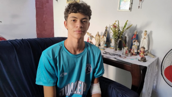 'Perdi o enterro dos meus amigos, agora posso prestar as homenagens', diz último sobrevivente de acidente com time de basquete a receber alta