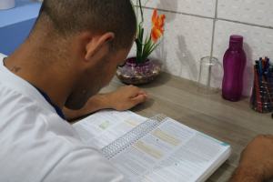 Ceará tem vagas de emprego e concursos abertos nesta segunda; salários chegam a R$ 16 mil