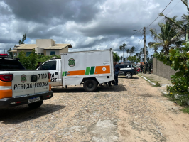 Justiça autoriza que policial que matou 4 colegas em delegacia no Ceará deixe hospital psiquiátrico 
