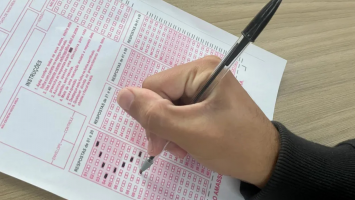 Prefeitura de Uruburetama abre concurso com 278 vagas e salários de até R$ 3 mil; veja como participar