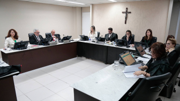 Construtora é condenada a pagar R$ 20 mil a dona de casa danificada por obras em terreno vizinho