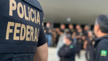 Filho de Bebeto do Choró, ex-prefeito foragido, é solto com uso de tornozeleira eletrônica