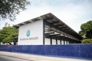 Dia do Servidor Público: governador anuncia ponto facultativo no dia 30 de outubro e pagamento antecipado